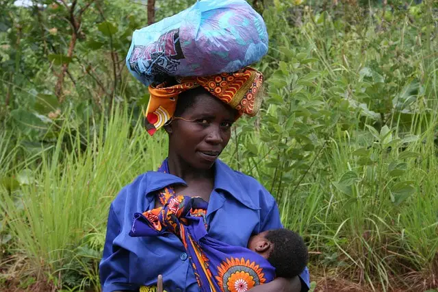 African lady with child