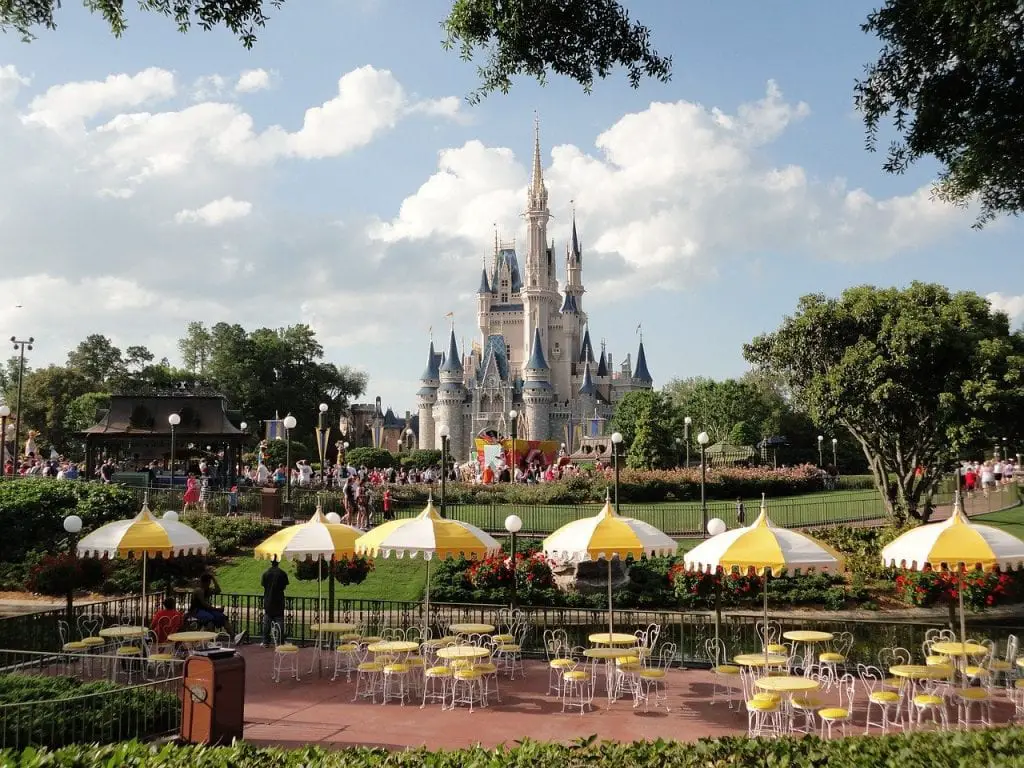 Disney restaurant with Cinderella caste in the background