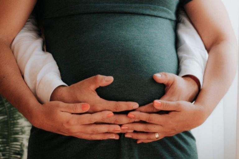 Do Babies Know When Dad Touches Belly? Complete Guide!